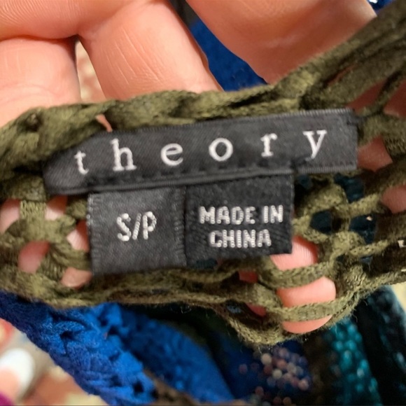 THEORY Nimue Backless Sweater - Picture 4 of 7